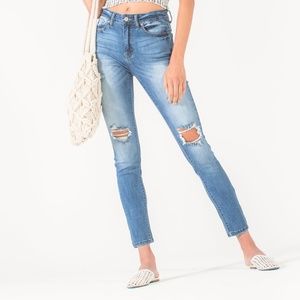 NEW- Stretchy High Rise Straight Skinny Jeans